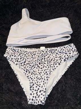 SHEIN One-Shoulder Girls Bikini Set Size 150